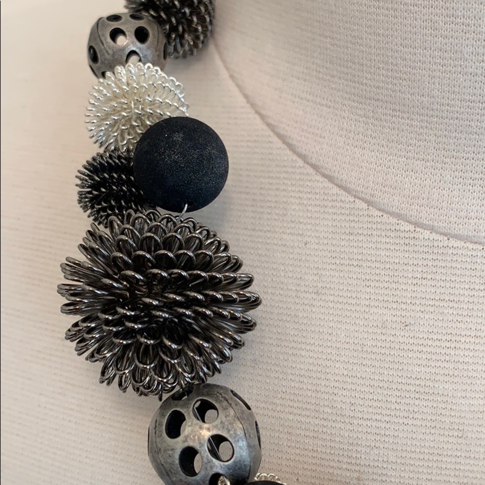 Necklace - Picture 3 of 6